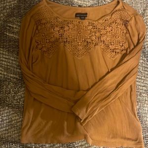 American Eagle cropped 3/4 sleeve tee